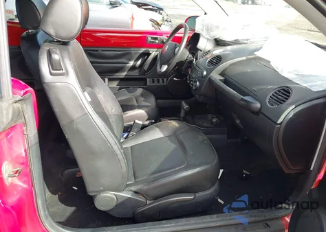 2009 Volkswagen New Beetle 2.5L from USA, damaged, VIN 3VWRF31Y79M409597